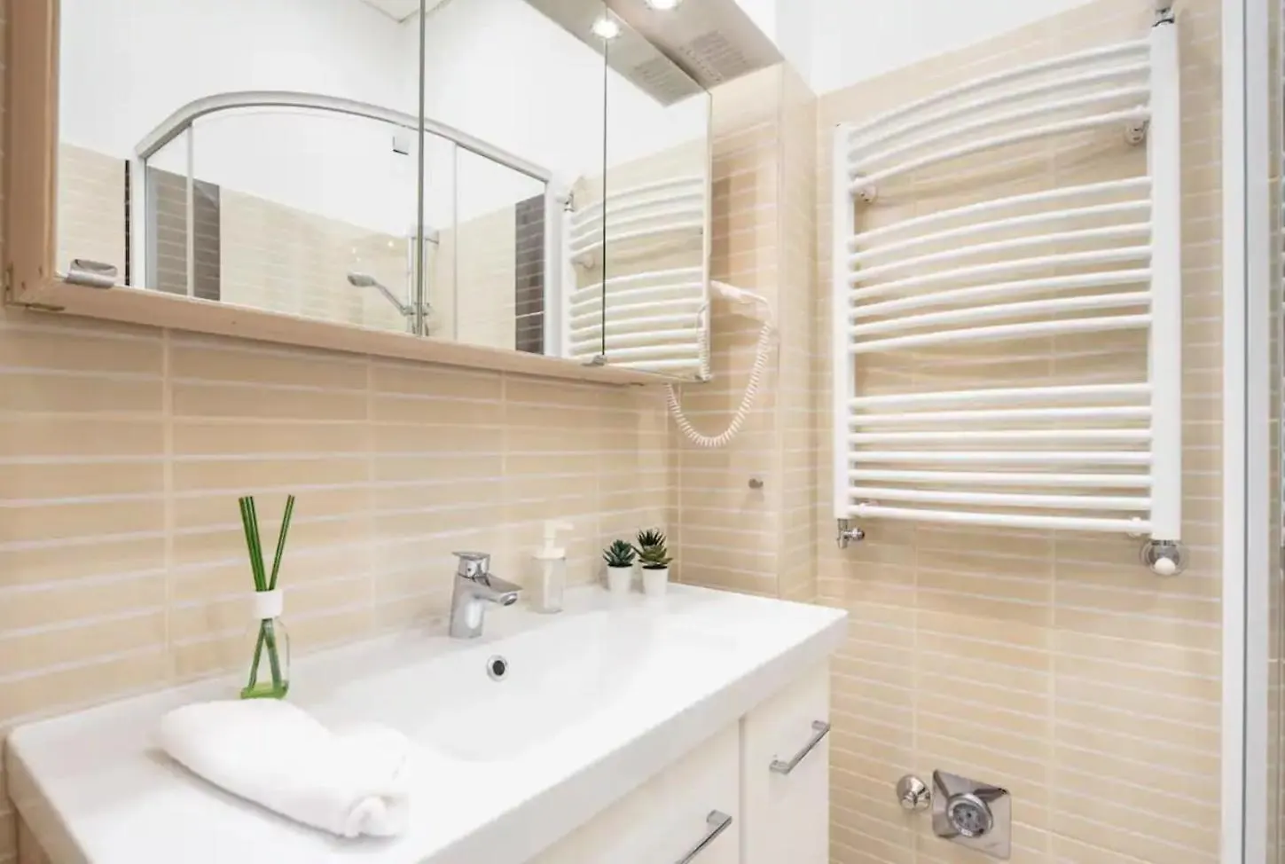 Downtown Edge Harmony Apartment Budapest