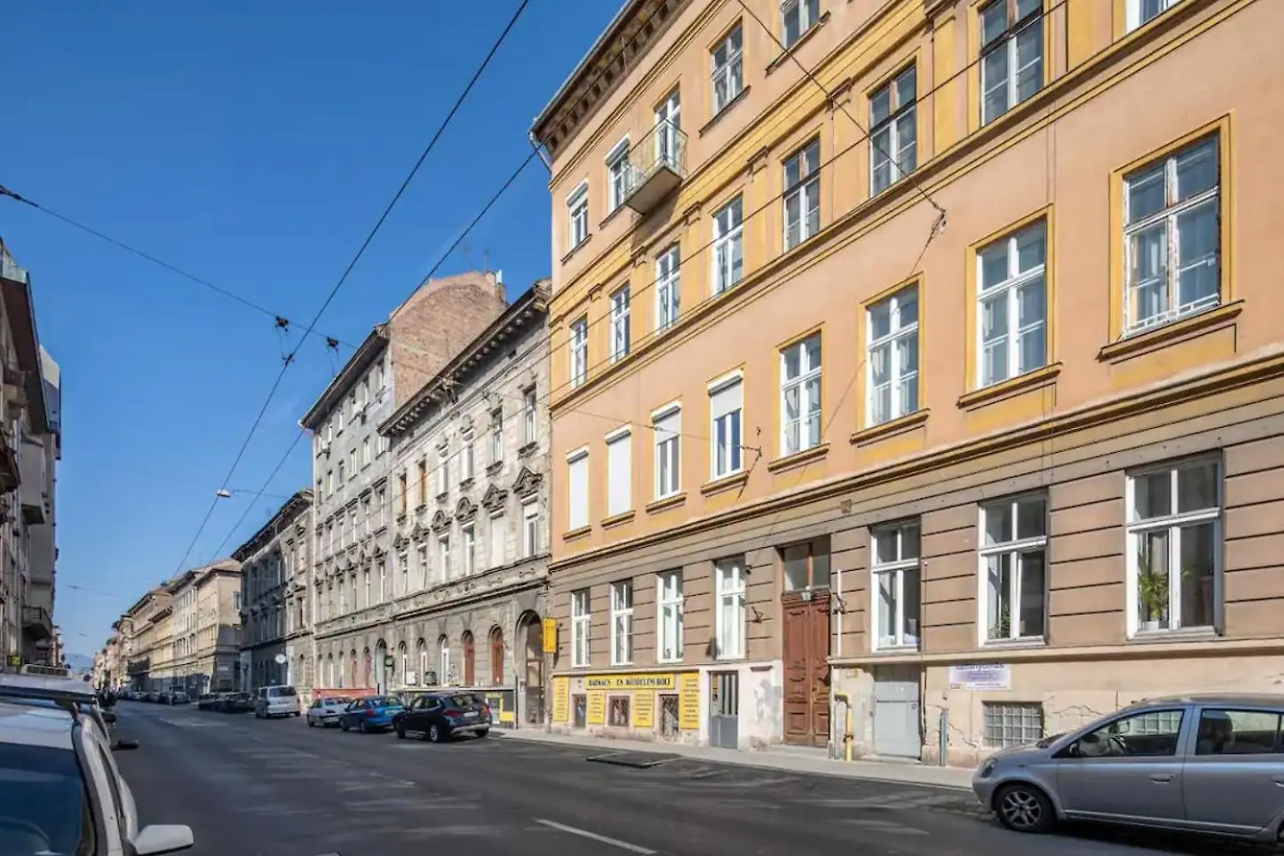 Downtown Edge Harmony Apartment Budapest